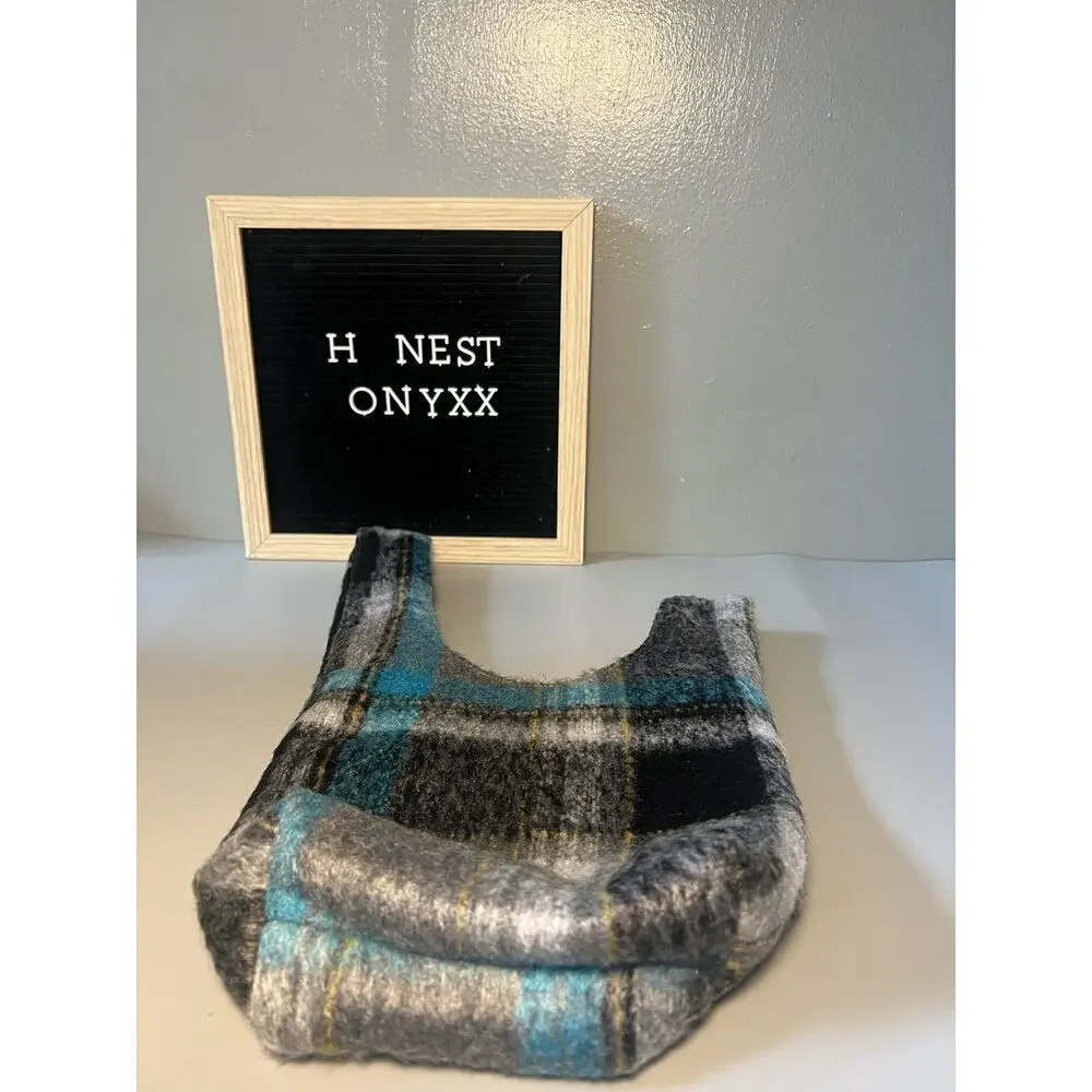 Yaito snow miser flannel knot bag